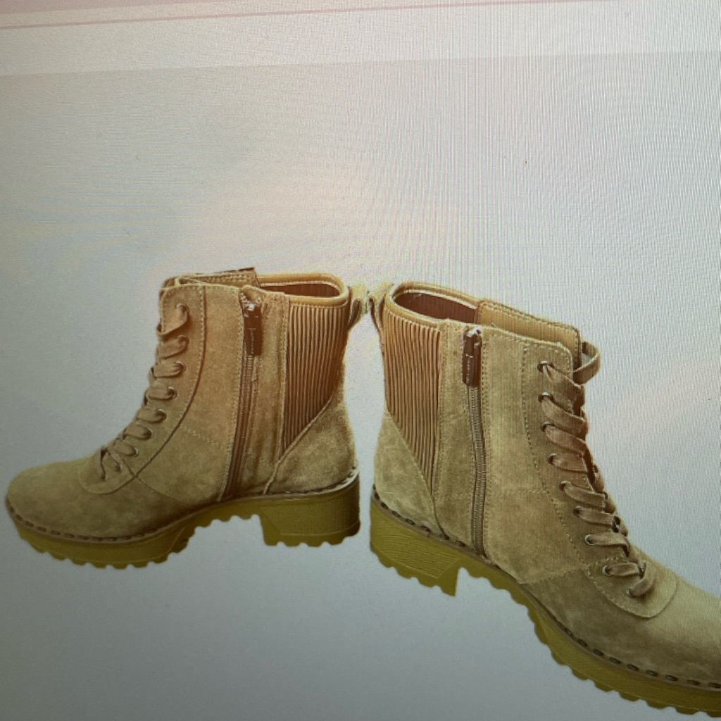 Vince Camuto Mabrela Combat Boot Leather Zipper Chucky Booties